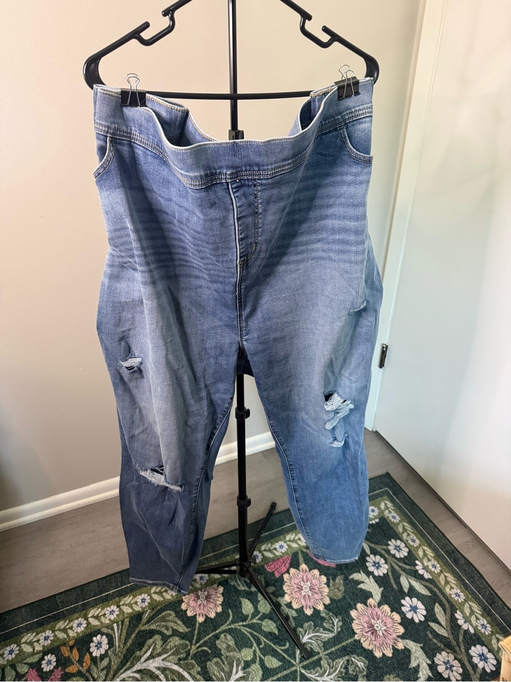 Torrid Lean Jean - 6T (size 30 tall)